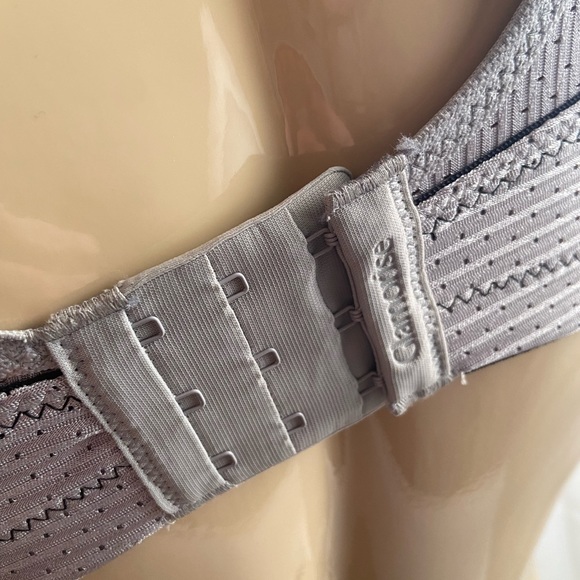 32C Glamorise black and grey sports bra NWOT - Picture 9 of 13